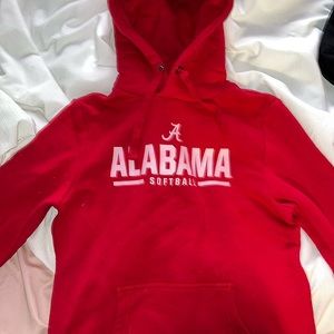Selling a NEVER worn S/P/CH Alabama Softball Sweatshirt.